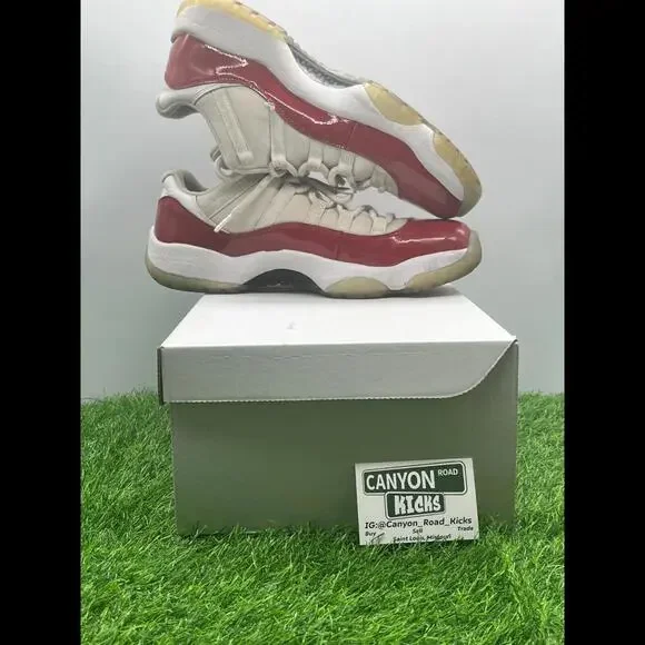 Jordan 11 Low Cherry Size 10.5